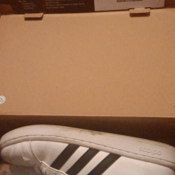 Adidas sneakers - Picture 6 of 11